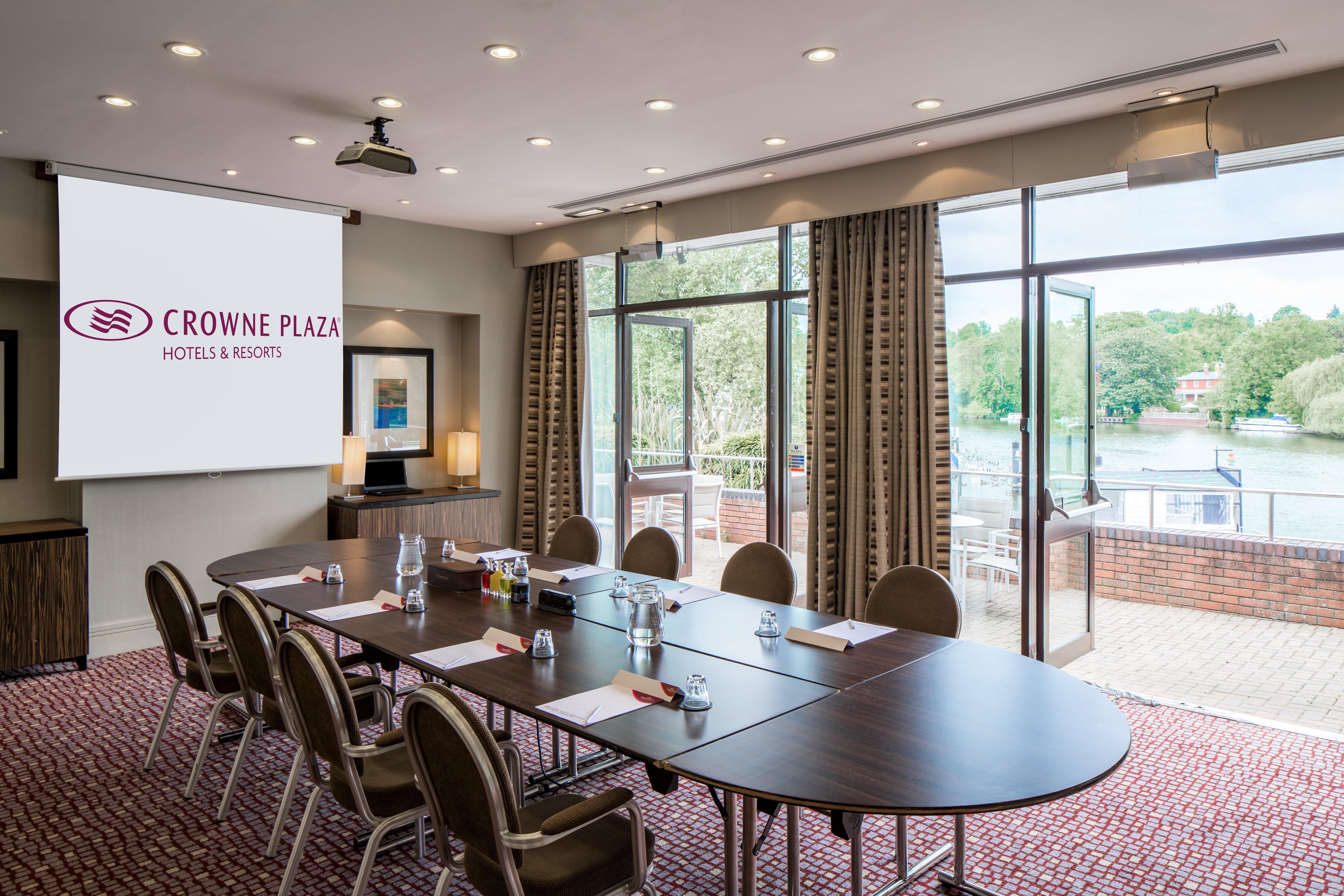 Crowne Plaza Reading Otel Dış mekan fotoğraf