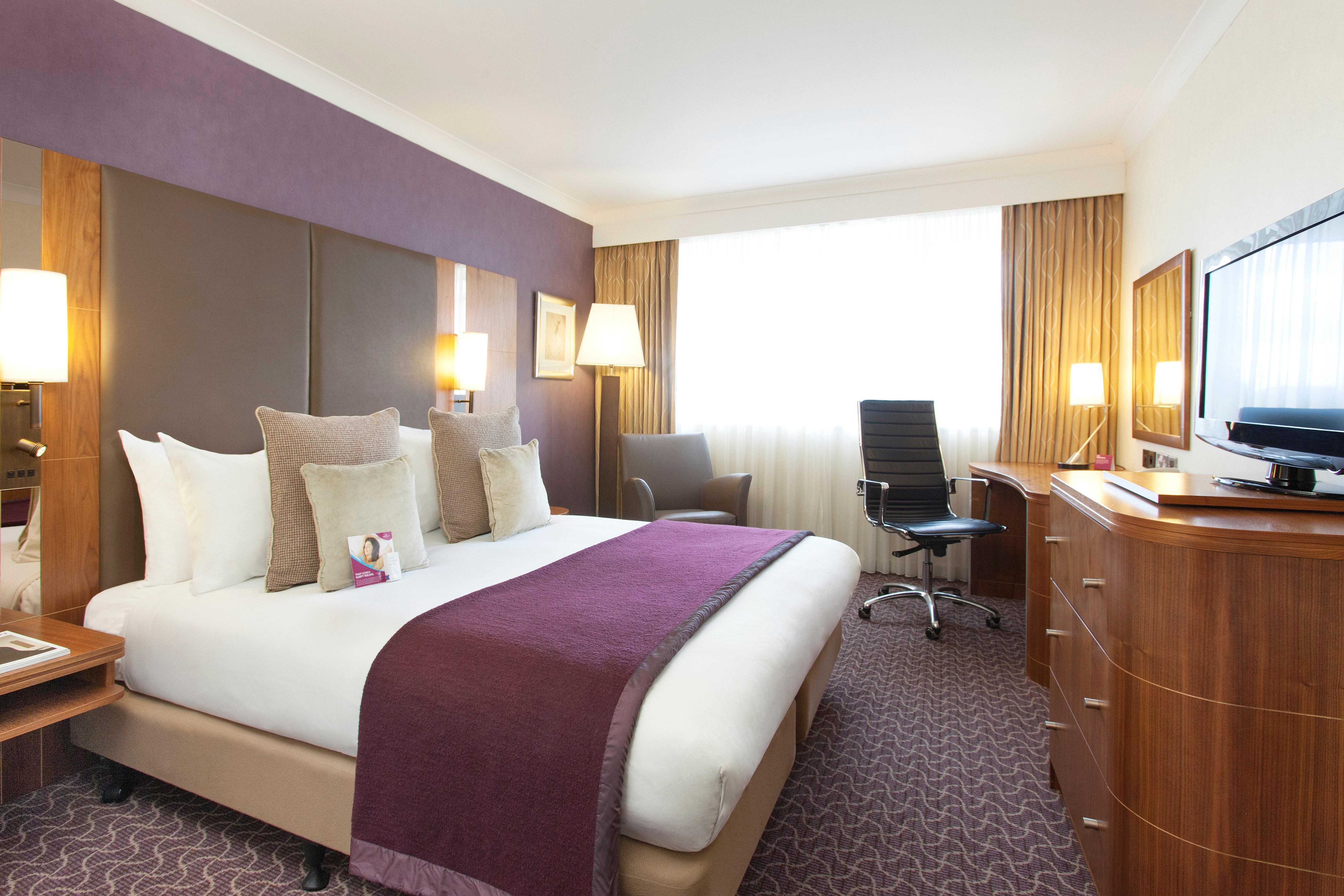 Crowne Plaza Reading Otel Dış mekan fotoğraf