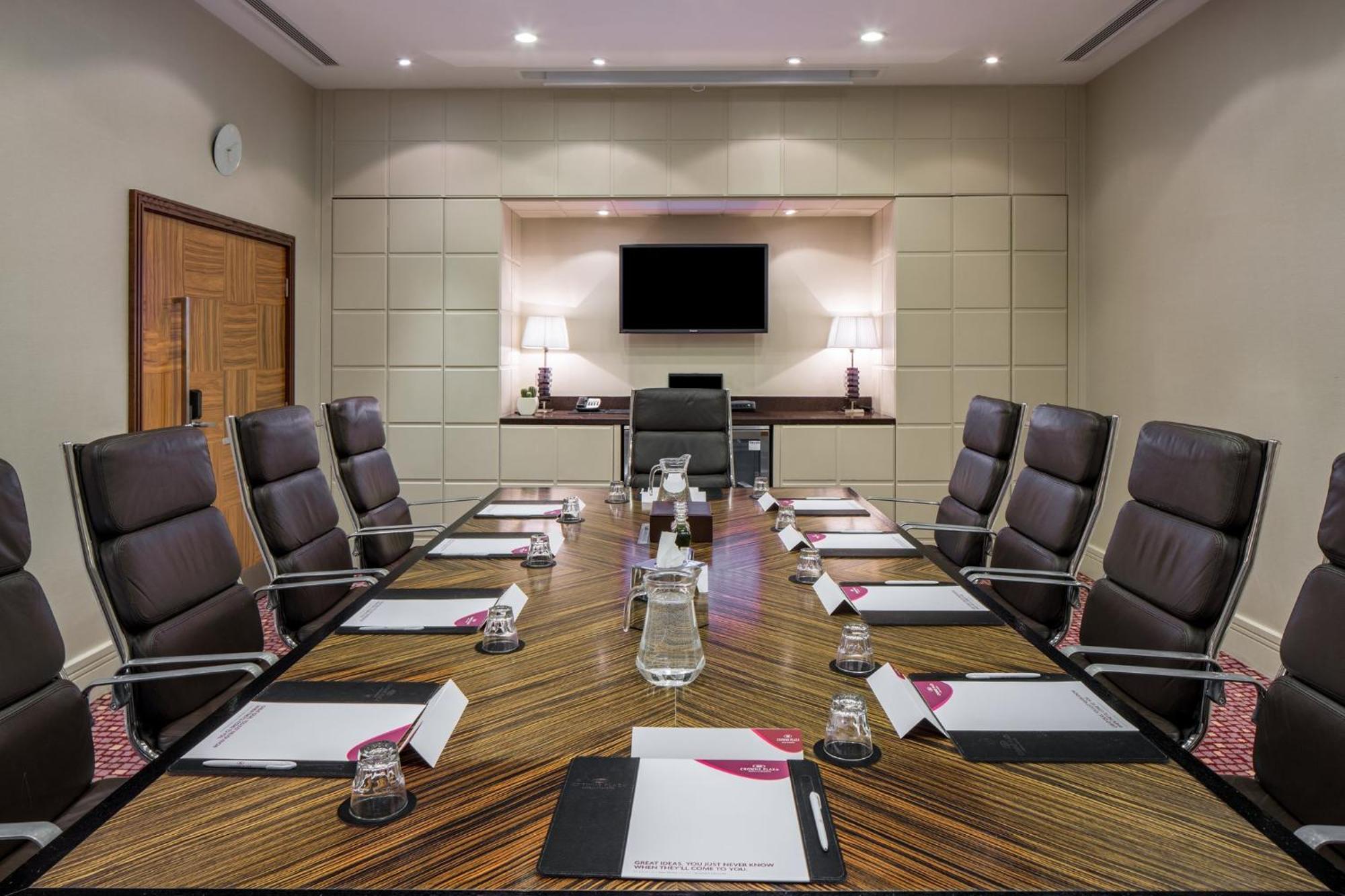 Crowne Plaza Reading Otel Dış mekan fotoğraf